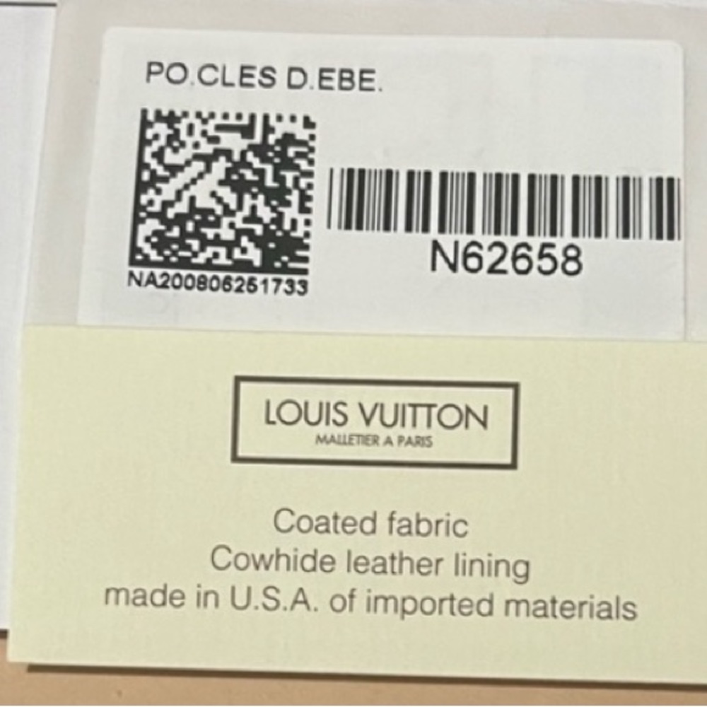 Authentic Louis Vuitton key/pouch with papers/ dust bag/box - Picture 8 of 8